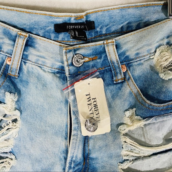 High waisted pocket distressed shorts - Picture 7 of 7